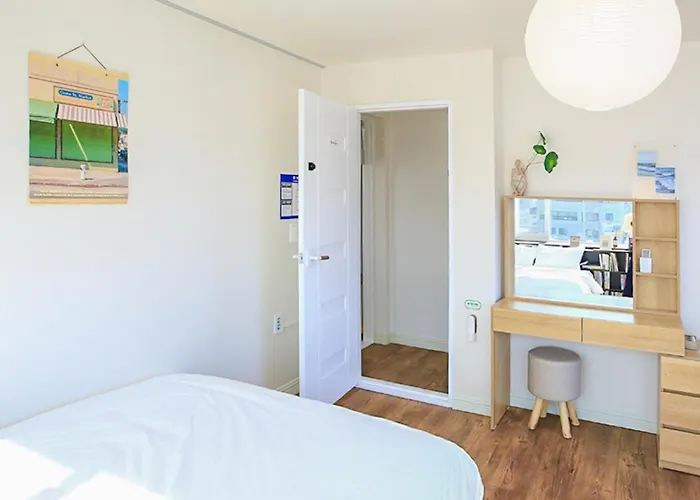 Sans Stay, Free Wine, Projector, 3min Station Appartement Seoel